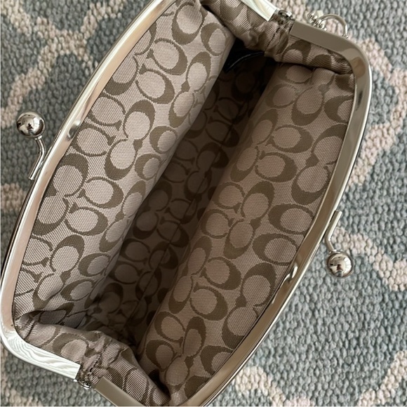 COACH White Leather Clutch/Pouch - Picture 5 of 9